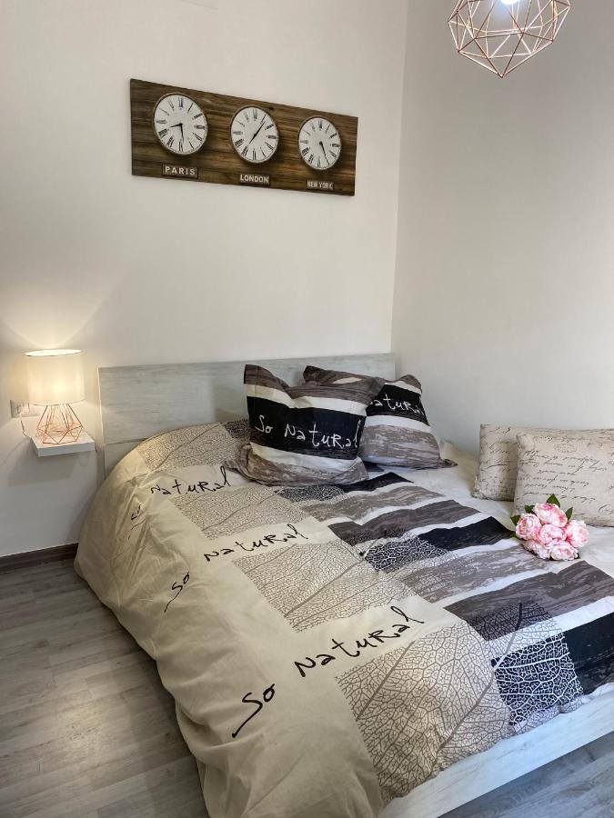 איגלסיאס Bobo'S Home מראה חיצוני תמונה